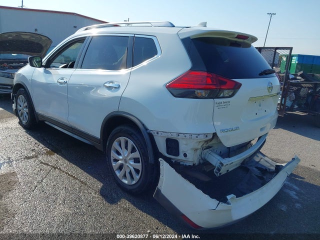 Nissan ROGUE S 2017 KNMAT2MT3HP566863 Image 3