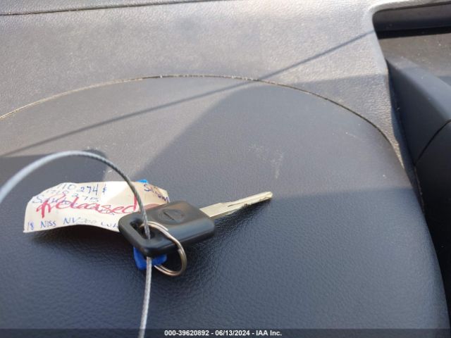 3N6CM0KN8JK704318 Nissan Nv200 S