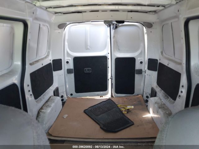 3N6CM0KN8JK704318 Nissan Nv200 S