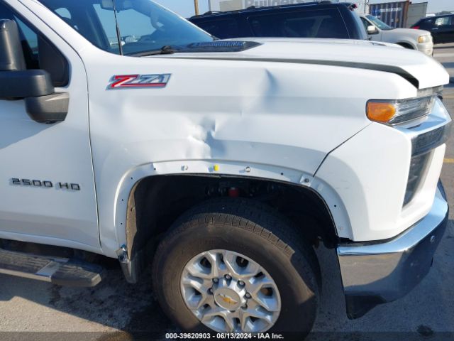 1GC1YNEY4NF263654 Chevrolet Silverado 2500hd 4wd  Standard Bed Lt