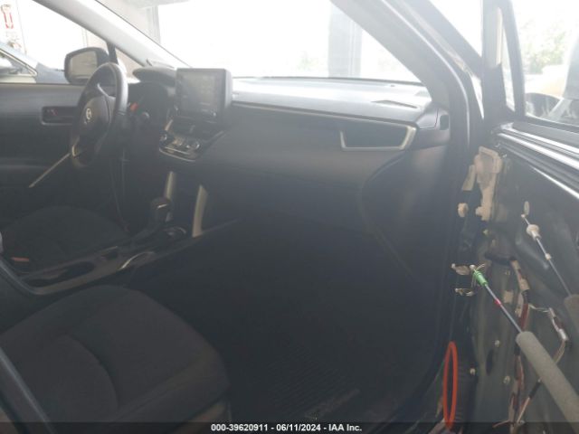 7MUBAABGXNV019039 Toyota Corolla Cross Le