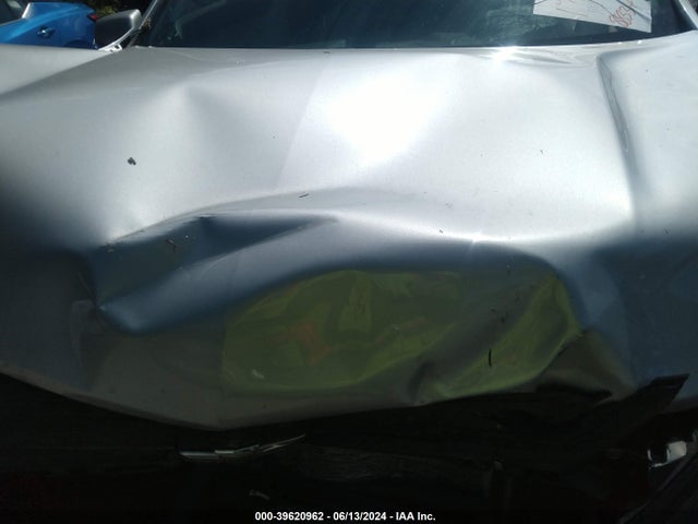 Chevrolet EQUINOX LT 2019 2GNAXUEV0K6152857 Image 10