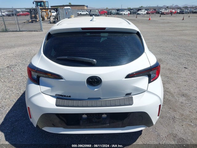 JTND4MBE8P3210971 Toyota COROLLA SE