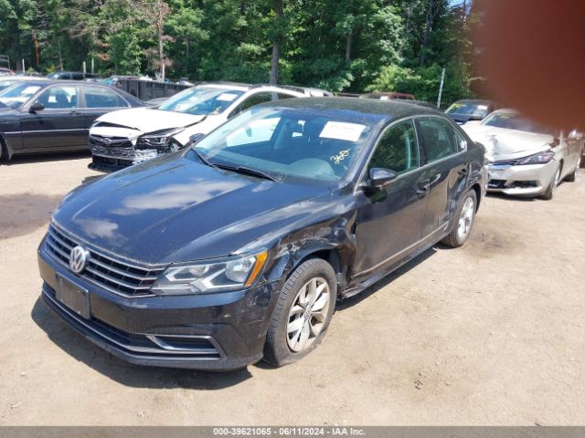 1VWAT7A39HC017075 Volkswagen Passat 1.8t S