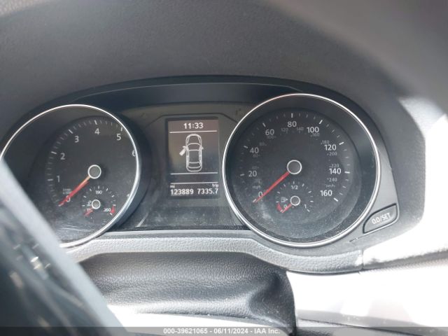 1VWAT7A39HC017075 Volkswagen Passat 1.8t S