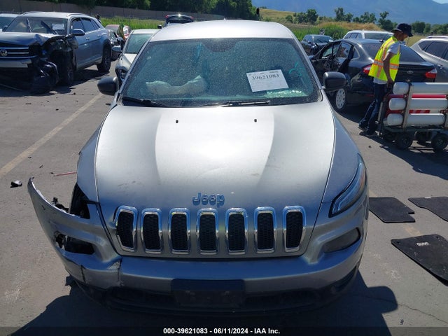 1C4PJMAB9GW298865 Jeep Cherokee Sport