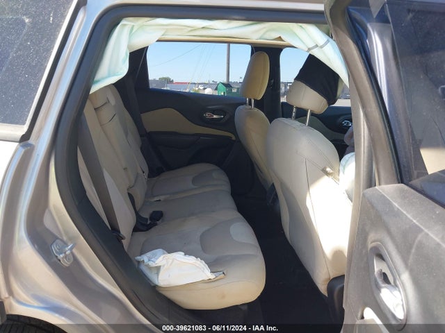 1C4PJMAB9GW298865 Jeep Cherokee Sport