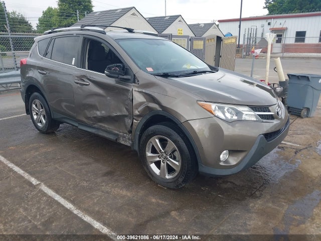 Toyota Rav4 Xle 2015 JTMWFREV2FD055696 zdjęcie główne