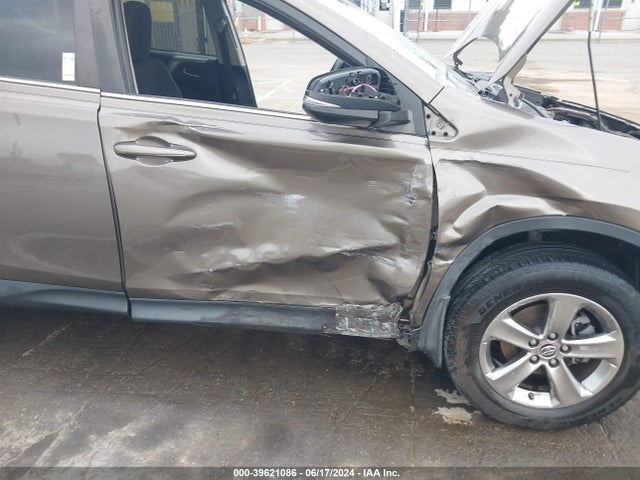 Toyota Rav4 Xle 2015 JTMWFREV2FD055696 Image 6