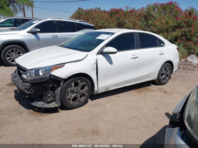 KIA Forte Lxs 2021 3KPF24AD4ME409810 Image 2