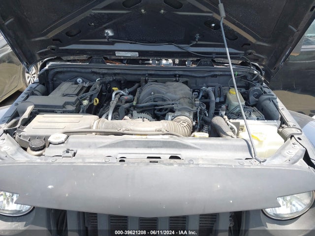 1C4BJWDG8EL241617 Jeep Wrangler Unlimited Freedom Edition