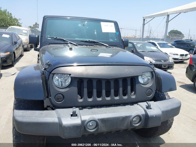 1C4BJWDG8EL241617 Jeep Wrangler Unlimited Freedom Edition