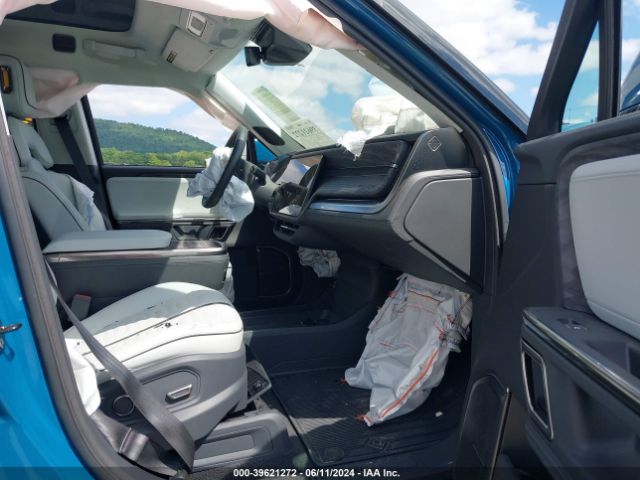 2022 RIVIAN R1T 7FCTGAAL2NN010606 Photo 4