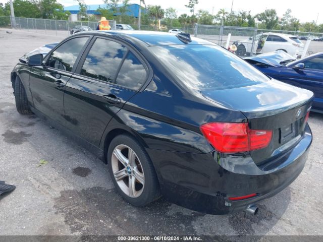 WBA3B1C5XFP831605 BMW 320i