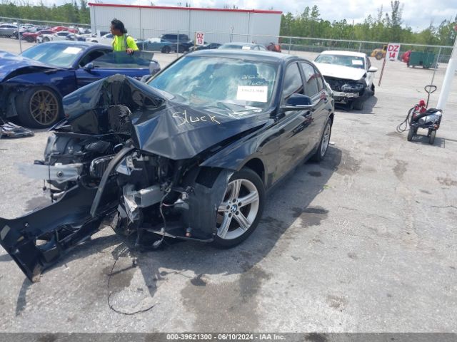 WBA3B1C5XFP831605 BMW 320i