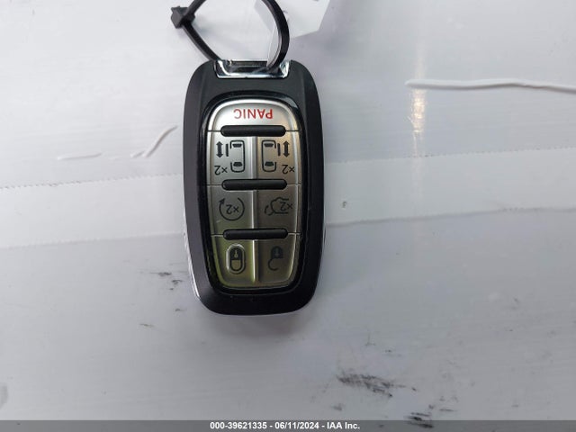 2C4RC3GG8NR185284 Chrysler Pacifica Limited Awd