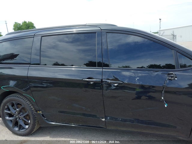 2C4RC3GG8NR185284 Chrysler Pacifica Limited Awd