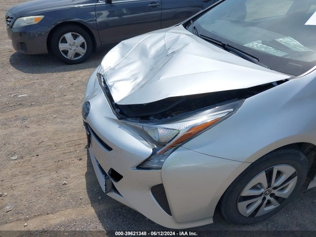 JTDKARFU6G3523830 Toyota Prius Three