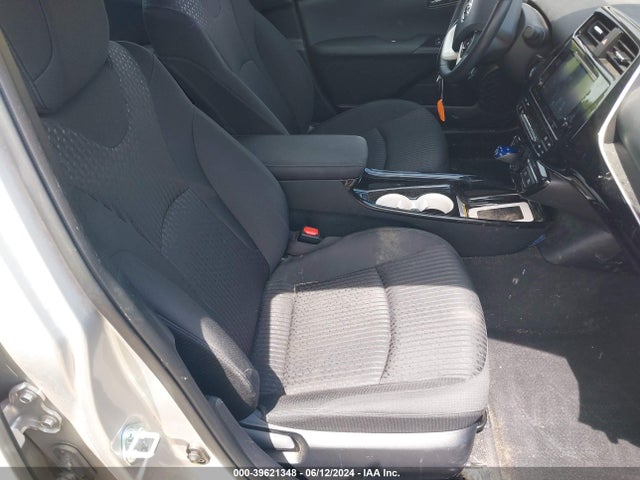 JTDKARFU6G3523830 Toyota Prius Three