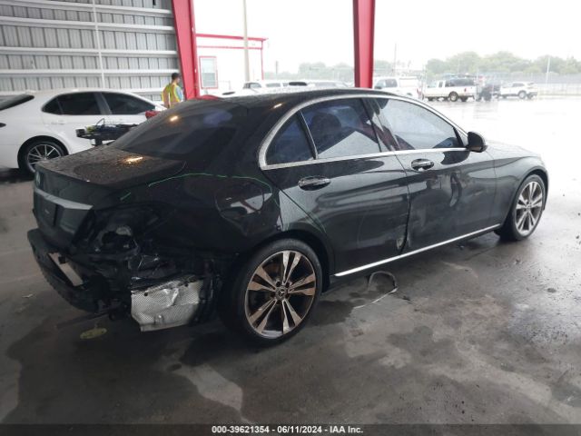 55SWF4JB4HU223329 Mercedes-Benz C 300 Luxury/sport