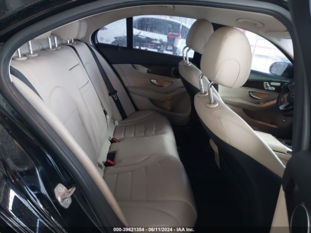 55SWF4JB4HU223329 Mercedes-Benz C 300 Luxury/sport