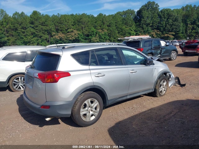 Toyota RAV4 LE 2015 2T3ZFREV9FW149851 Image 4