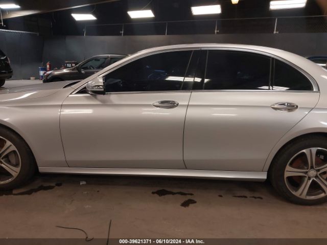 WDDZF4KB3HA212365 Mercedes-Benz E 300 4matic