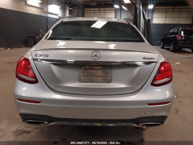 WDDZF4KB3HA212365 Mercedes-Benz E 300 4matic