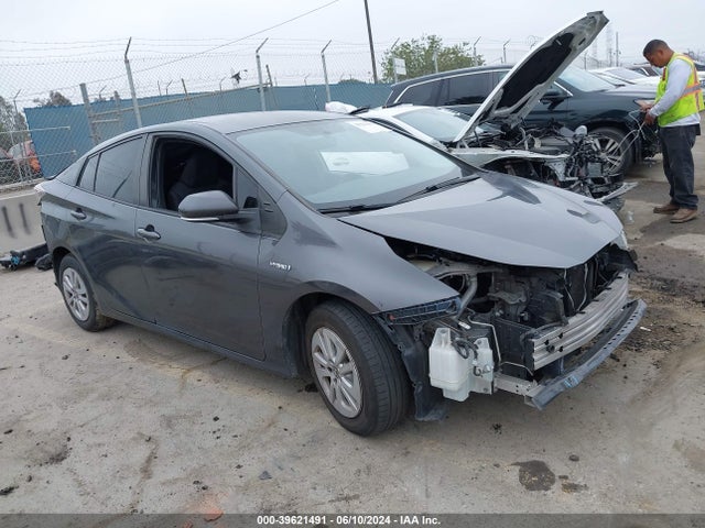 Toyota Prius Two 2016 JTDKBRFU4G3018267 главное изображение