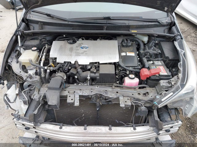Toyota Prius Two 2016 JTDKBRFU4G3018267 Image 10