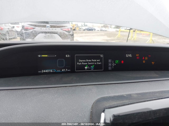 Toyota Prius Two 2016 JTDKBRFU4G3018267 Image 7