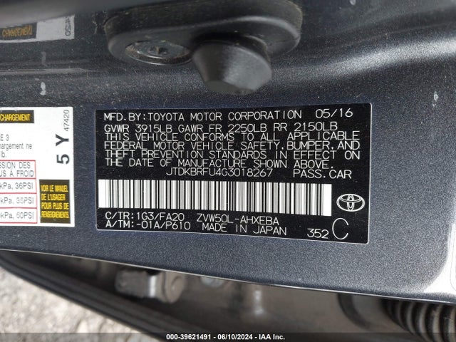 Toyota Prius Two 2016 JTDKBRFU4G3018267 Image 9