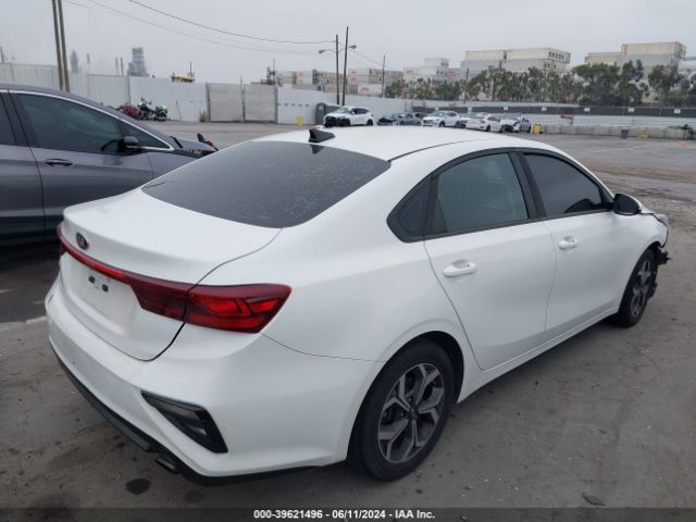 3KPF24AD7KE018339 KIA Forte Lxs