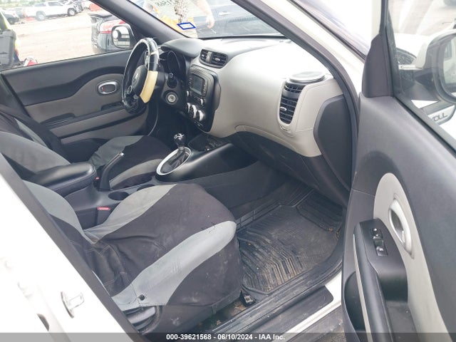 KIA SOUL + 2016 KNDJP3A57G7395713 Image 5