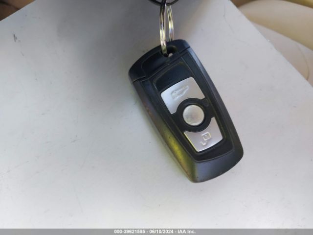WBA3B1C53EK132960 BMW 320i