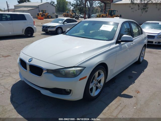 WBA3B1C53EK132960 BMW 320i