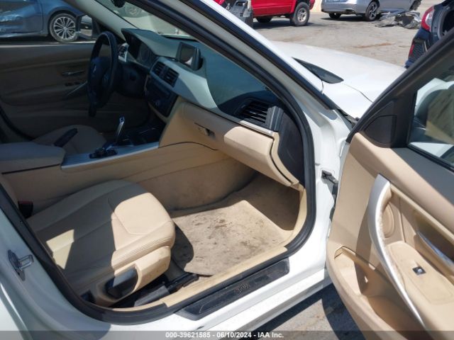 WBA3B1C53EK132960 BMW 320i