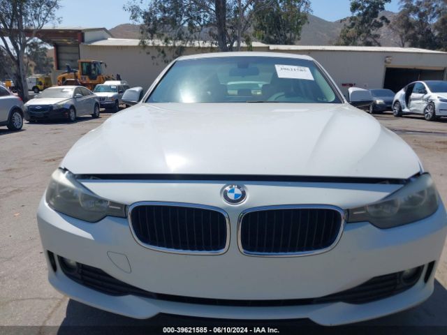 WBA3B1C53EK132960 BMW 320i