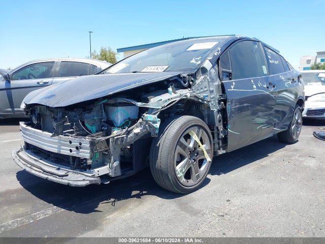 Toyota PRIUS XLE 2021 JTDKAMFUXM3136826 Image 2
