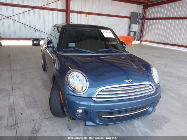 2011 MINI COOPER WMWSU3C52BT251378 Photo 0