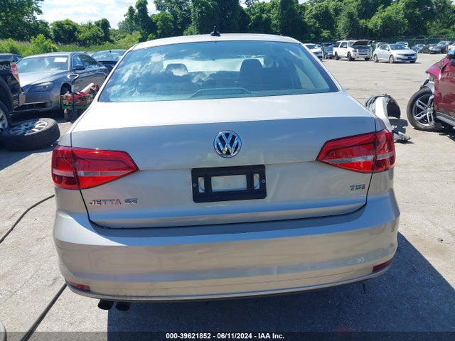 3VWD07AJ4FM309586 Volkswagen Jetta 1.8t Se