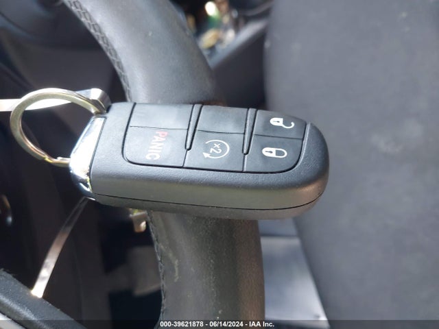 ZACCJABB4JPJ06619 Jeep Renegade Latitude Fwd