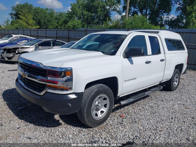 Chevrolet Silverado 1500 Wt 2018 1GCRCNEC5JZ316747 Image 2