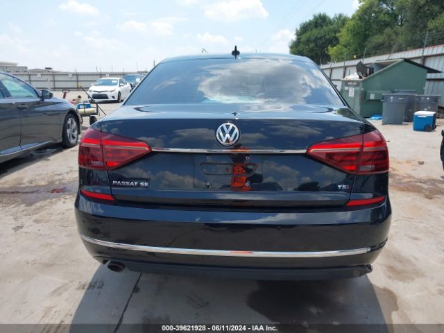 1VWBA7A33JC043462 Volkswagen Passat 2.0t Se