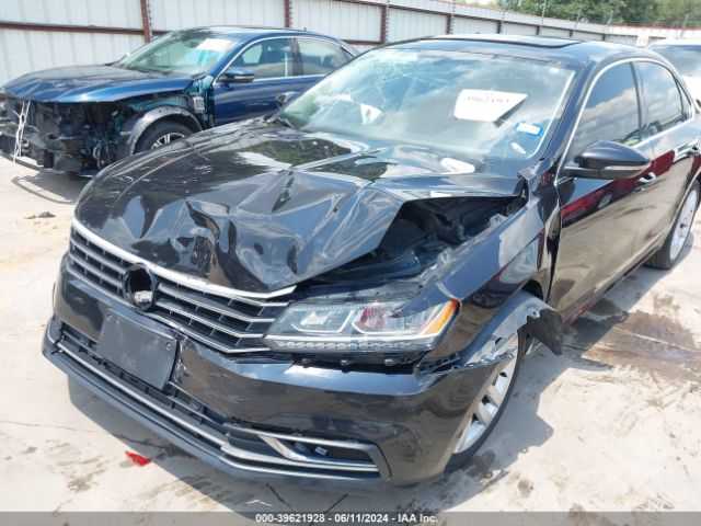 1VWBA7A33JC043462 Volkswagen Passat 2.0t Se