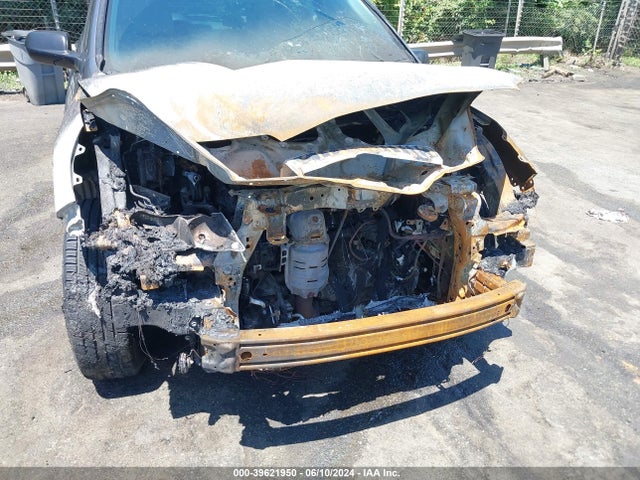 Honda CR-V LX 2016 2HKRM4H3XGH638447 Image 6