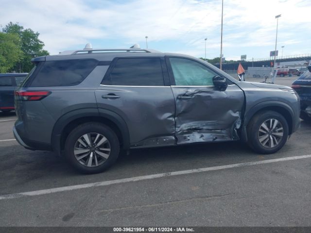 5N1DR3CC7RC255380 Nissan Pathfinder Sl 4wd
