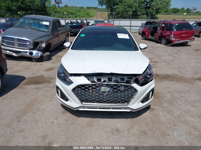 Hyundai Sonata Limited 2.0t 2019 5NPE34AB2KH754754 Image 12