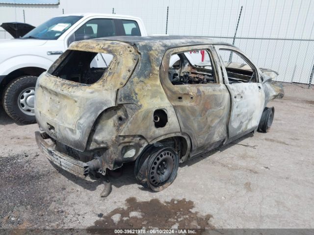 3GNCJKSB9JL363803 Chevrolet TRAX LS