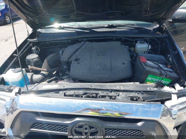 Toyota Tacoma Base V6 2015 3TMLU4EN4FM177007 Image 10